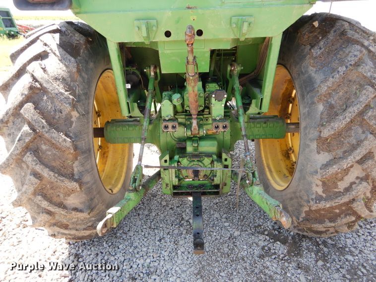 image for item DH6119 1977 John Deere 4430 tractor