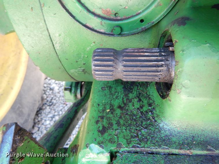 image for item DH6119 1977 John Deere 4430 tractor