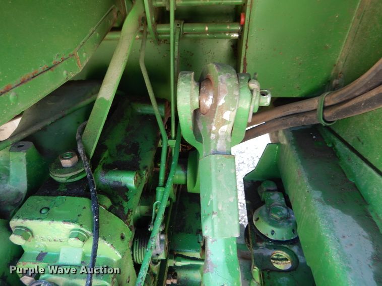 image for item DH6119 1977 John Deere 4430 tractor