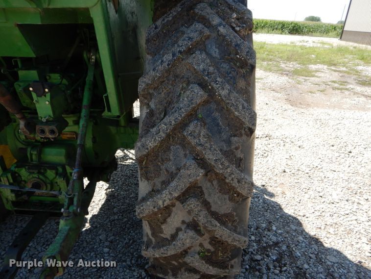 image for item DH6119 1977 John Deere 4430 tractor