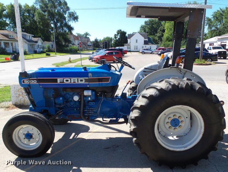 image for item EM9812 1995 Ford 5030 tractor