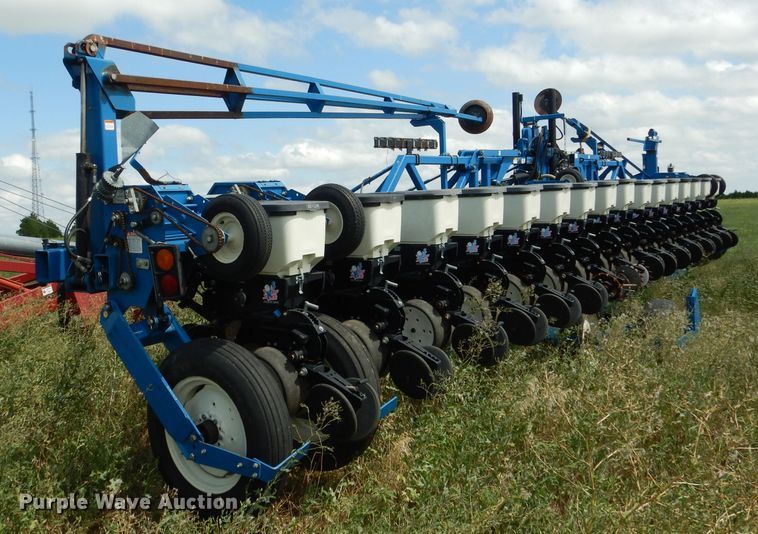 image for item FA9298 Kinze 3600 planter