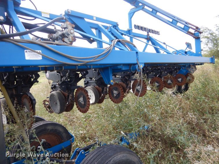 image for item FA9298 Kinze 3600 planter