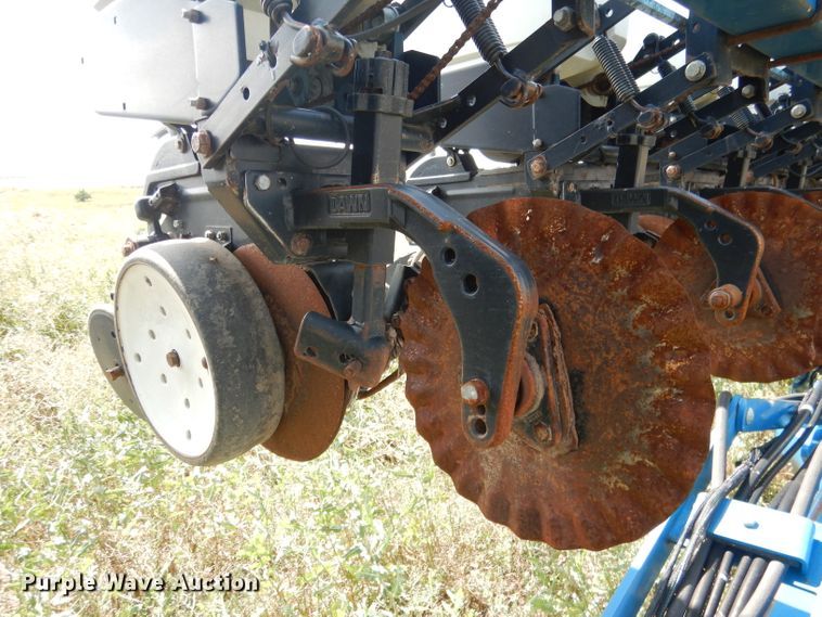 image for item FA9298 Kinze 3600 planter