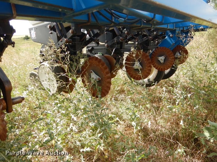 image for item FA9298 Kinze 3600 planter