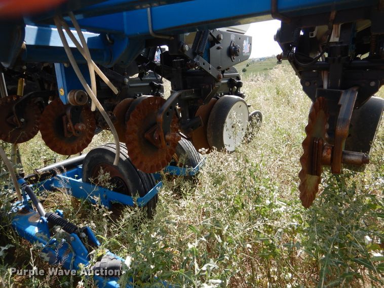 image for item FA9298 Kinze 3600 planter