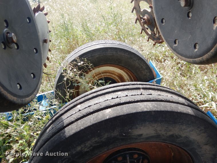 image for item FA9298 Kinze 3600 planter