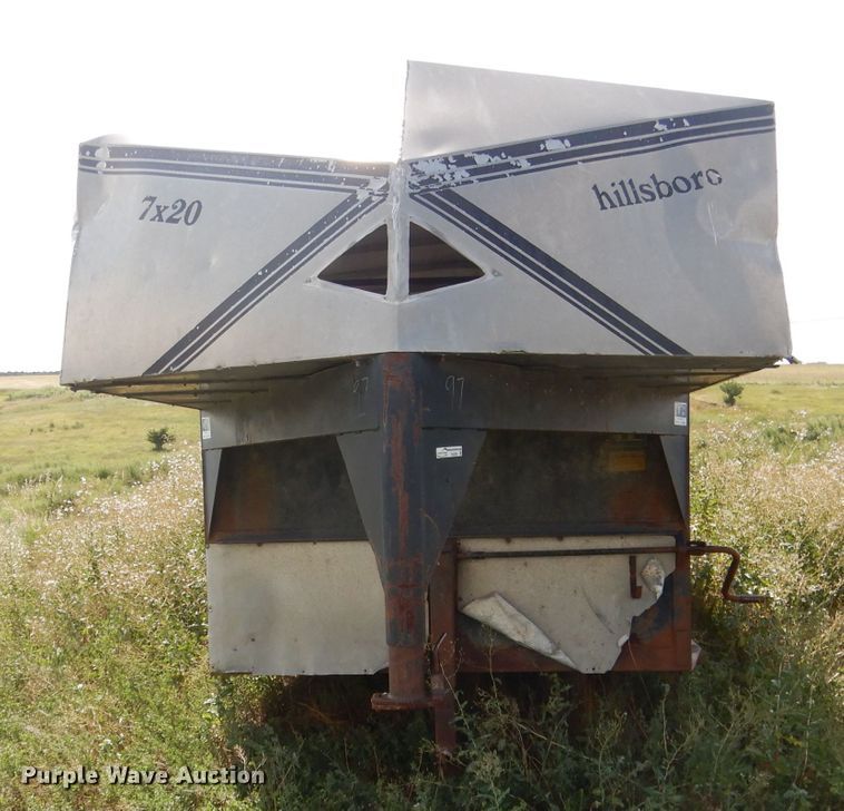 image for item FA9299 1983 Hillsboro livestock trailer