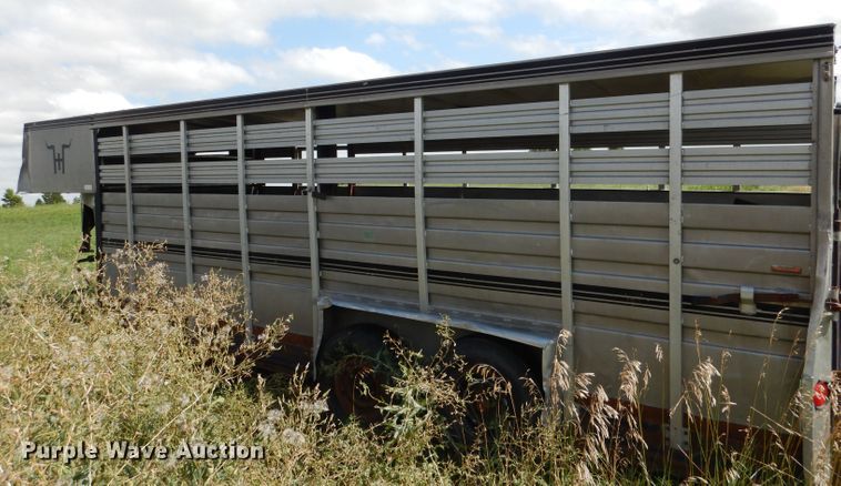 image for item FA9299 1983 Hillsboro livestock trailer