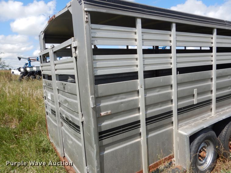 image for item FA9299 1983 Hillsboro livestock trailer