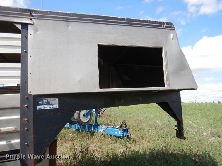 image for item FA9299 1983 Hillsboro livestock trailer