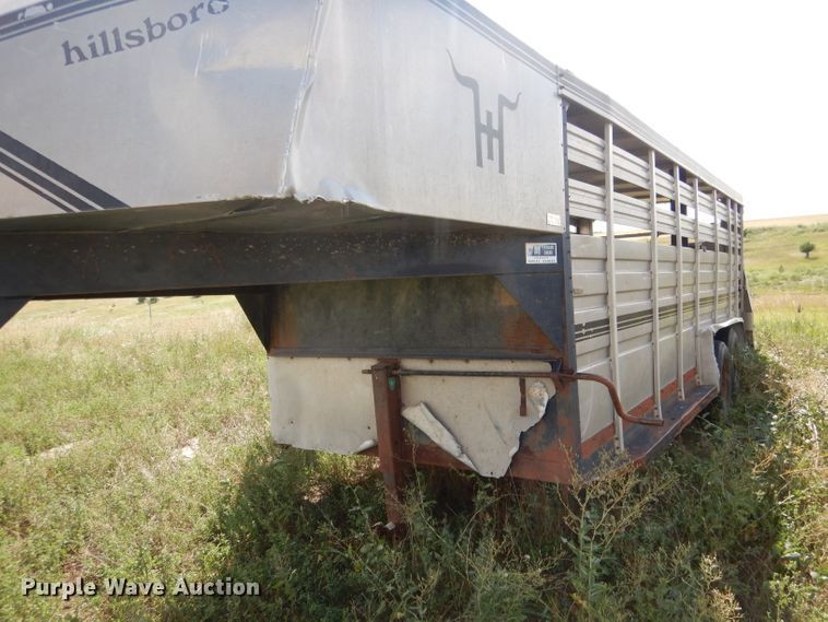image for item FA9299 1983 Hillsboro livestock trailer