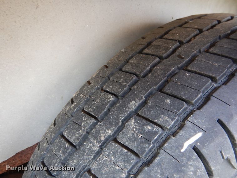 image for item FA9299 1983 Hillsboro livestock trailer