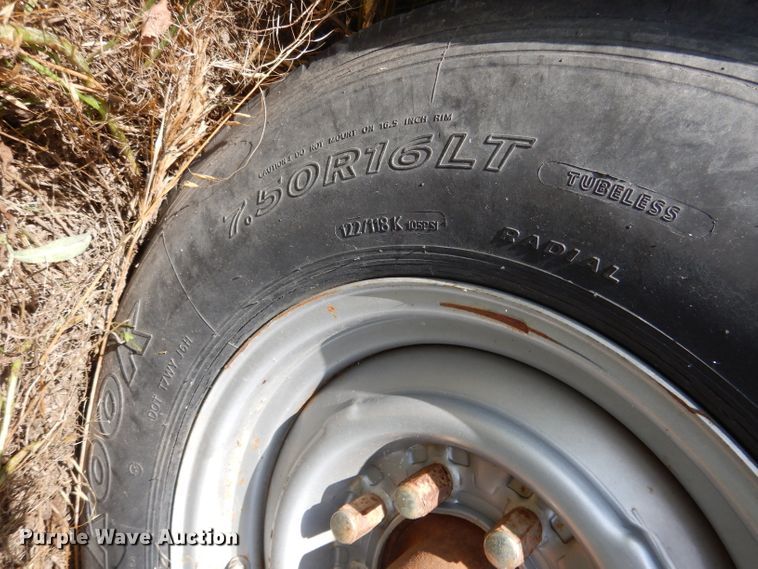 image for item FA9299 1983 Hillsboro livestock trailer