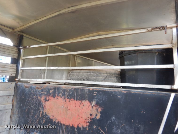 image for item FA9299 1983 Hillsboro livestock trailer