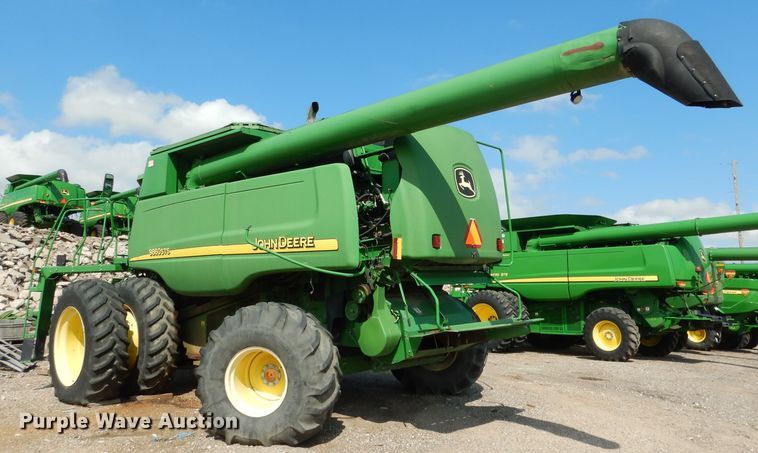 image for item FA9300 2005 John Deere 9860 STS combine