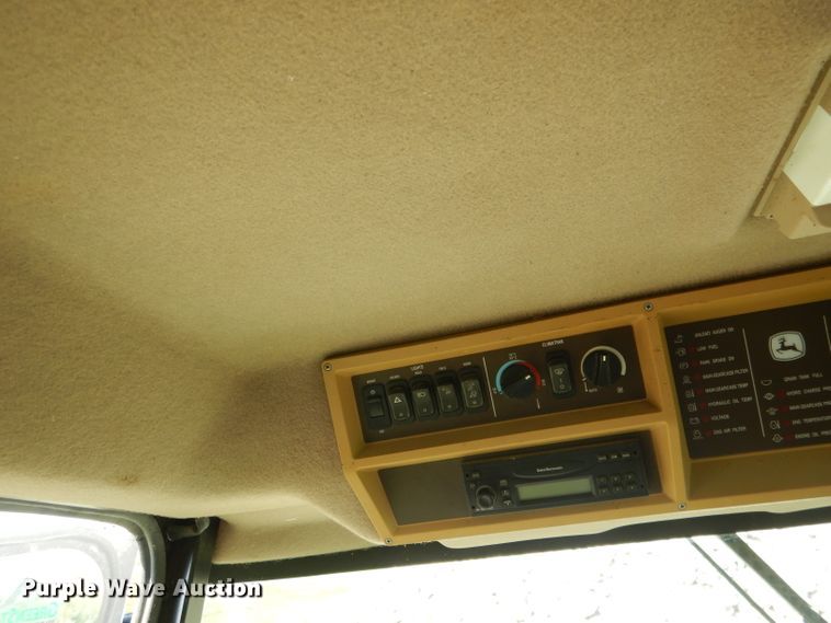 image for item FA9300 2005 John Deere 9860 STS combine