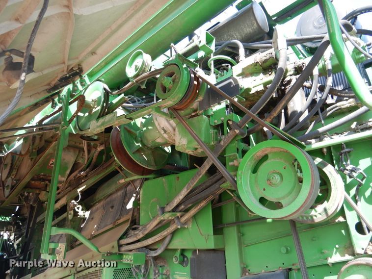 image for item FA9300 2005 John Deere 9860 STS combine