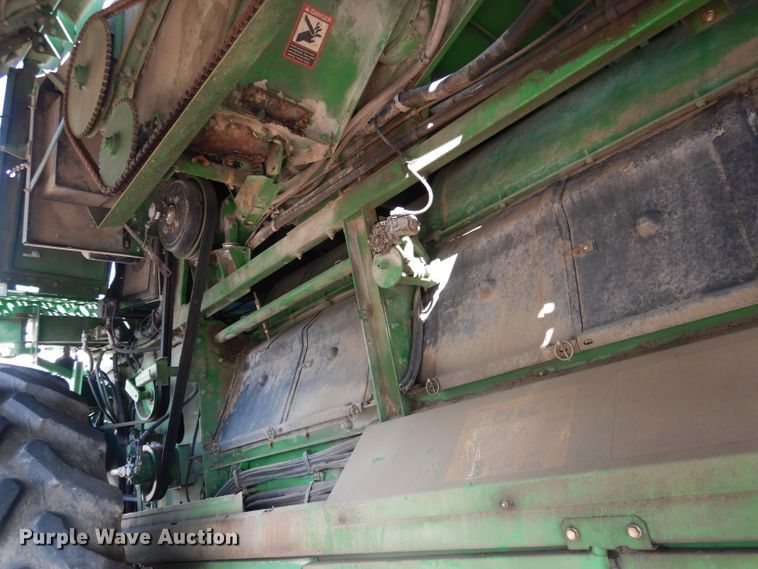 image for item FA9300 2005 John Deere 9860 STS combine