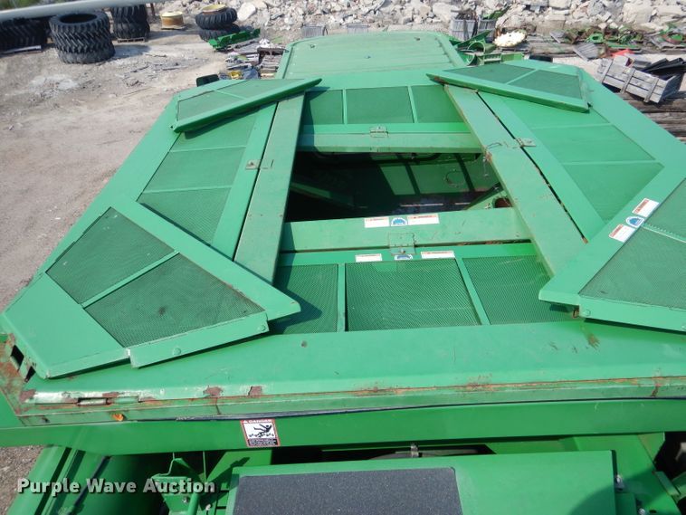 image for item FA9300 2005 John Deere 9860 STS combine