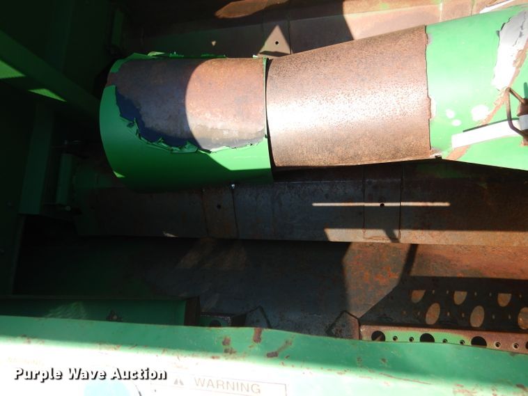 image for item FA9300 2005 John Deere 9860 STS combine