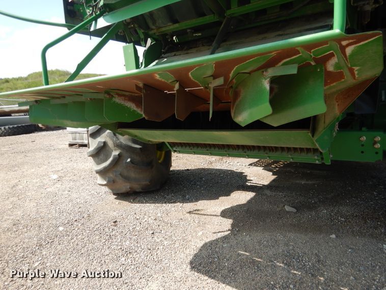 image for item FA9300 2005 John Deere 9860 STS combine