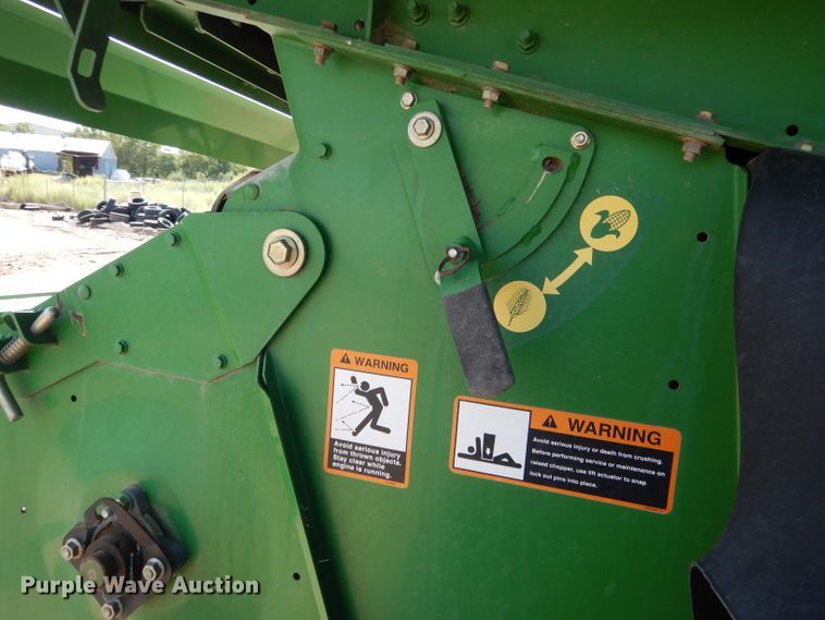 image for item FA9300 2005 John Deere 9860 STS combine