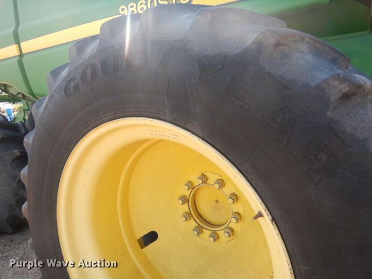 image for item FA9300 2005 John Deere 9860 STS combine