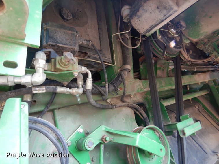 image for item FA9300 2005 John Deere 9860 STS combine