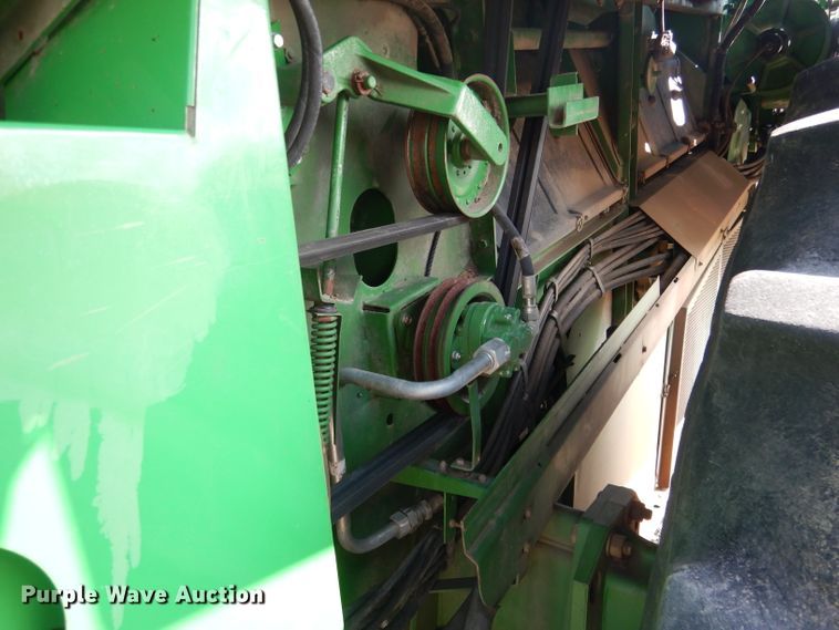 image for item FA9300 2005 John Deere 9860 STS combine