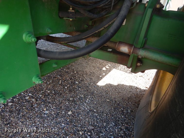 image for item FA9300 2005 John Deere 9860 STS combine