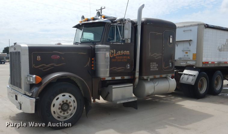 image for item FA9303 1989 Peterbilt 379 semi truck