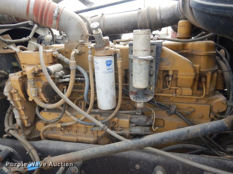 image for item FA9303 1989 Peterbilt 379 semi truck