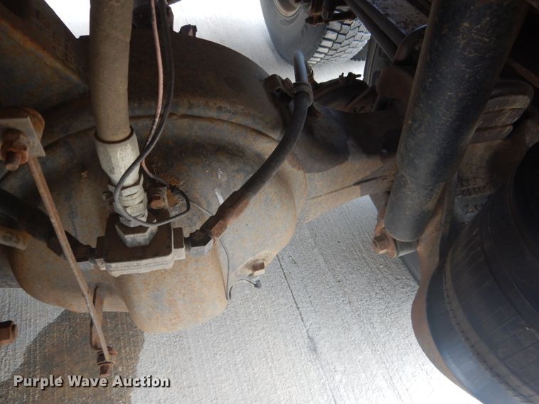 image for item FA9303 1989 Peterbilt 379 semi truck