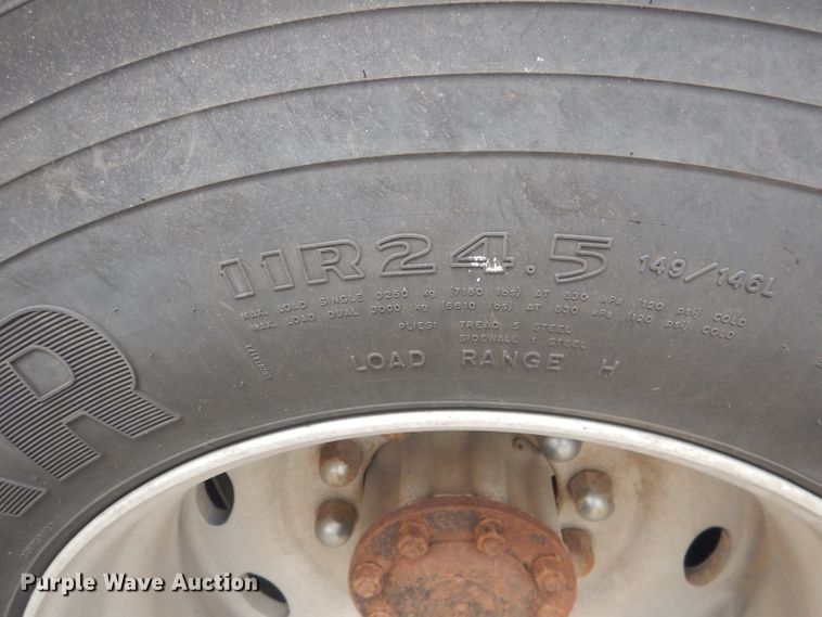 image for item FA9303 1989 Peterbilt 379 semi truck