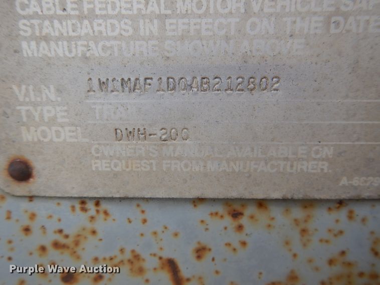 image for item FA9304 1988 Wilson DWH-200 double hopper bottom grain trailer