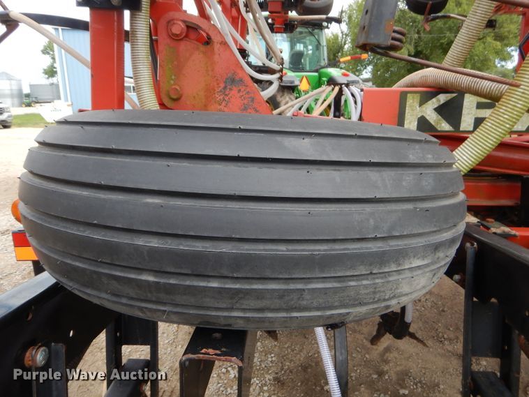 image for item FC9891 Krause 5630-44 air seeder