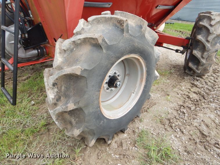 image for item FC9891 Krause 5630-44 air seeder