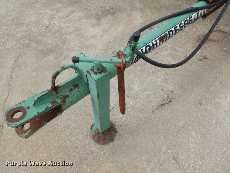 image for item FC9894 John Deere 702 hay rake