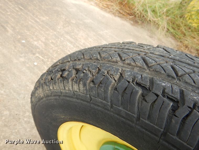 image for item FC9894 John Deere 702 hay rake