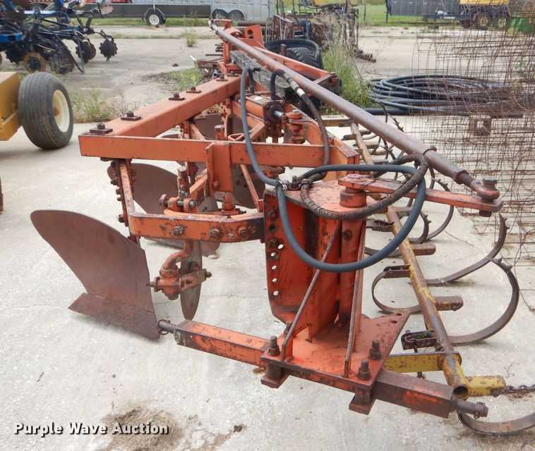 image for item FC9895 Allis Chalmers four bottom plow