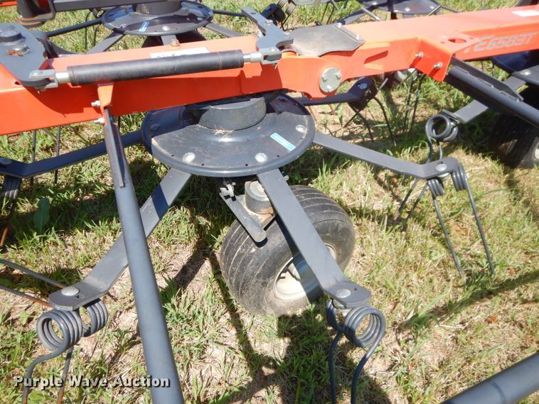 image for item FC9913 2016 Kubota TE6583T tedder