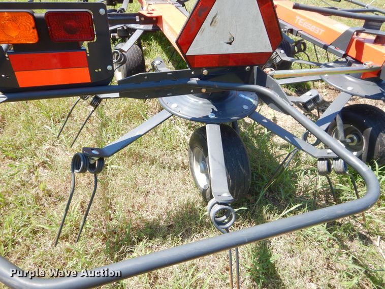 image for item FC9913 2016 Kubota TE6583T tedder