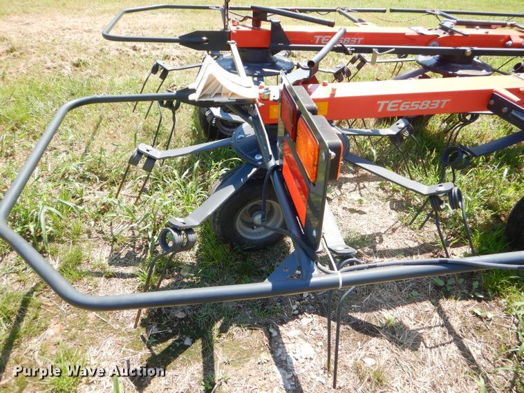 image for item FC9913 2016 Kubota TE6583T tedder