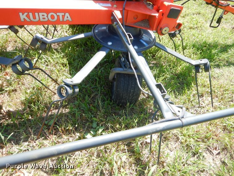 image for item FC9913 2016 Kubota TE6583T tedder