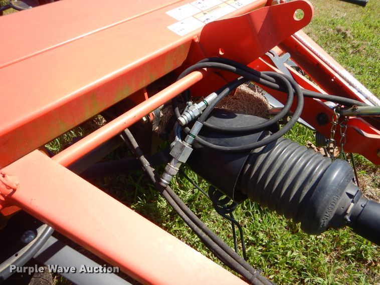 image for item FC9913 2016 Kubota TE6583T tedder