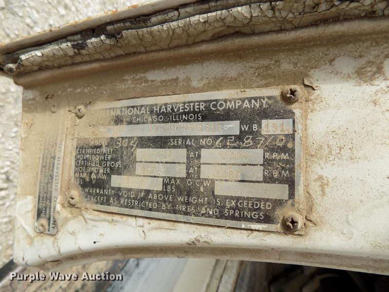 image for item FJ9302 1968 International Loadstar 1600 manure spreader truck