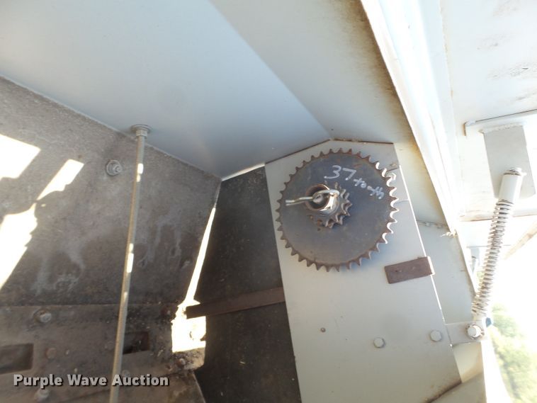 image for item FL9332 CrustBuster grain drill