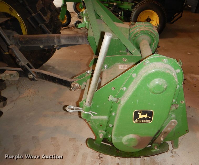 image for item FN9086 2001 John Deere 4200 HST tractor