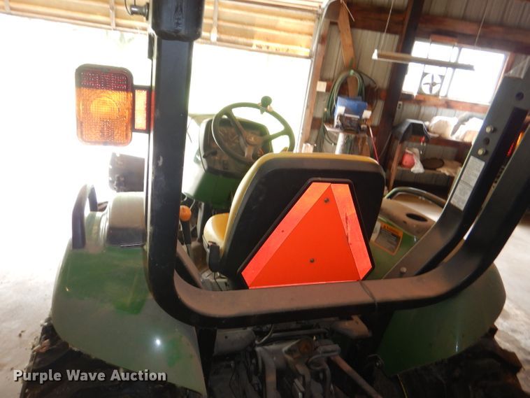 image for item FN9086 2001 John Deere 4200 HST tractor